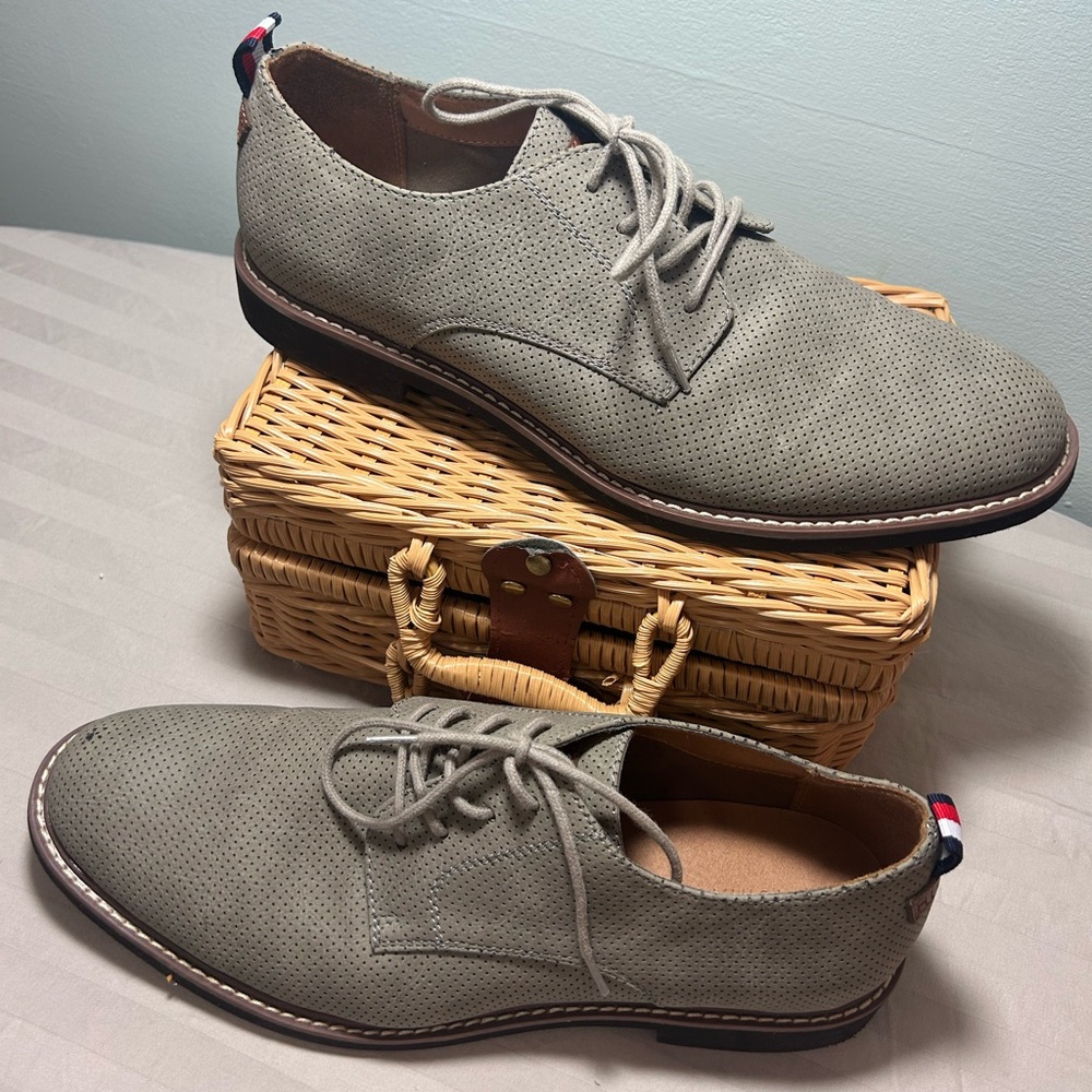 Tommy Hilfiger Gray Oxford Shoes